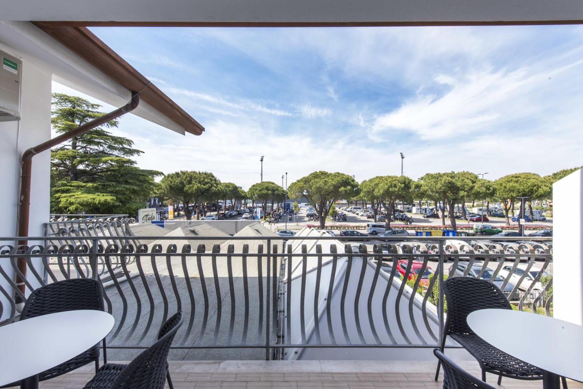 Guesthouse Stadio Lignano Sabbiadoro Exterior foto